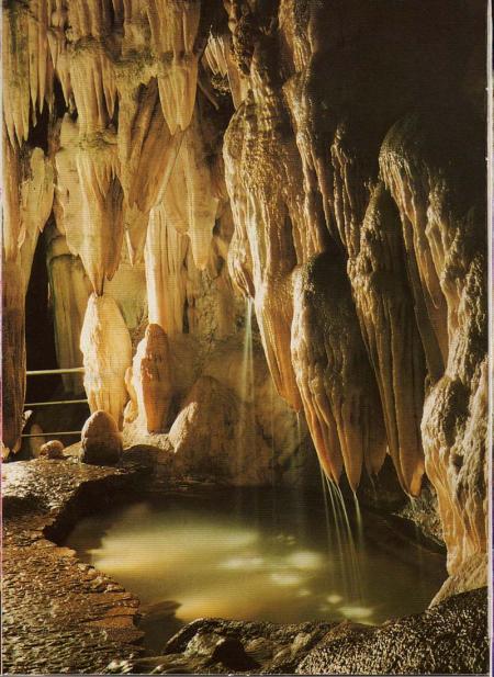 gruta2.jpg